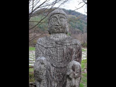 명암리 사지 석조 여래 입상 상부 썸네일 이미지