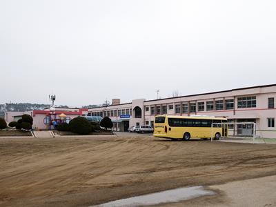 강당초등학교 썸네일 이미지